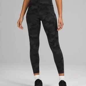 Fast and Free High-Rise Tight 25” Camo